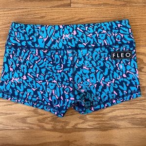 FLEO Shorts Teal Me Everything